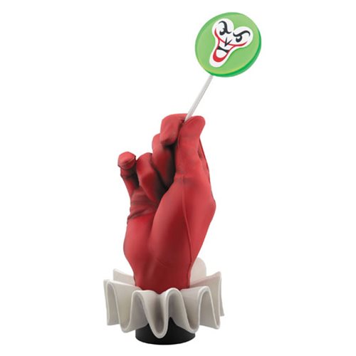 Harley Quinn Puddin Pop Hand Statue